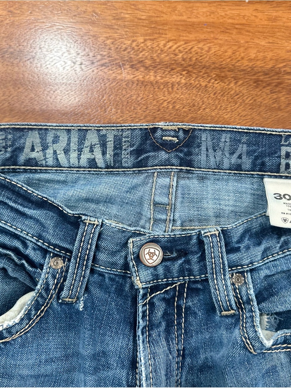 Ariat M4 Boundary Low Rise Boot Cut Blue Denim Jeans 30x32 Distressed Casual